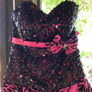 Black/Pink Rose Gown